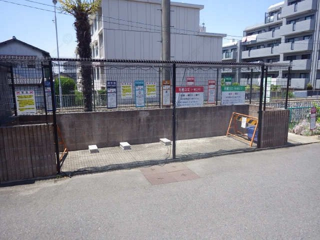 ゴミ出し場