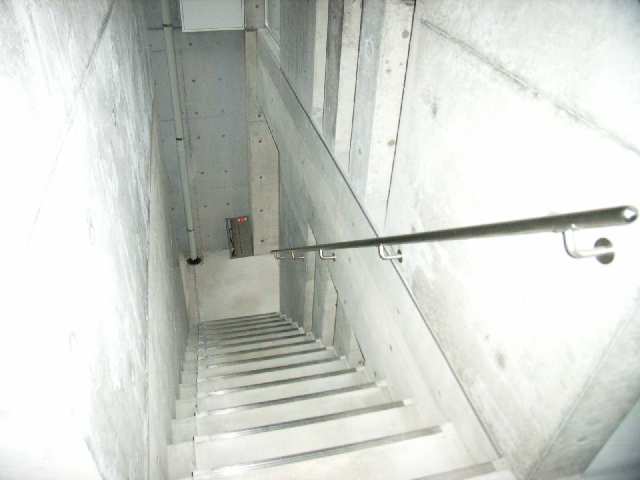 共用階段
