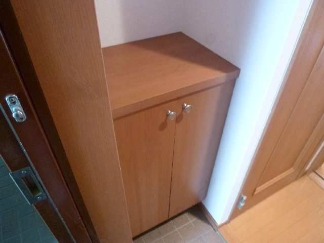 シューズボックス