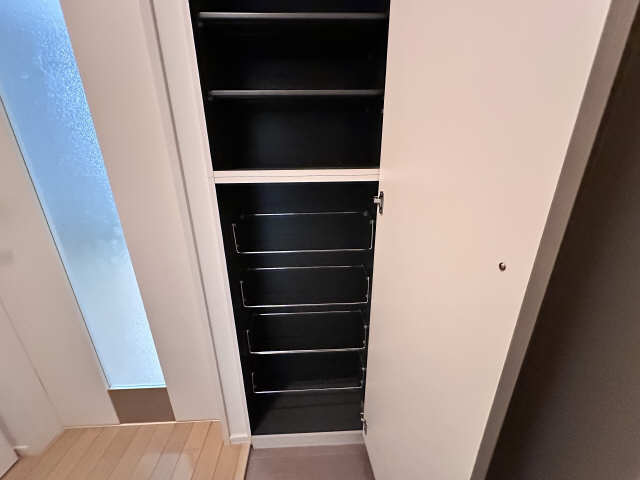 シューズボックス