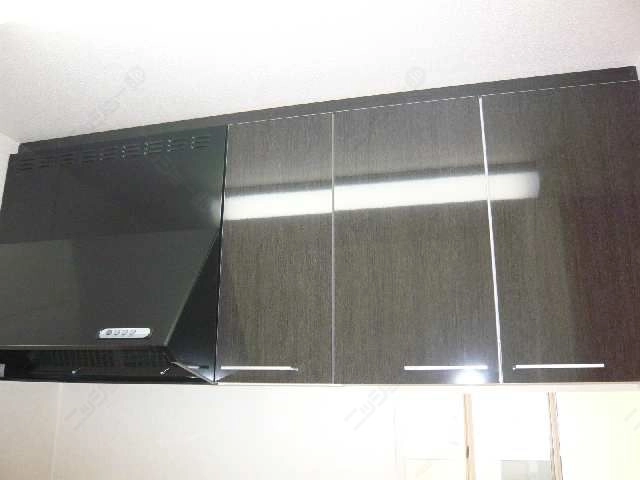 キッチン上部棚