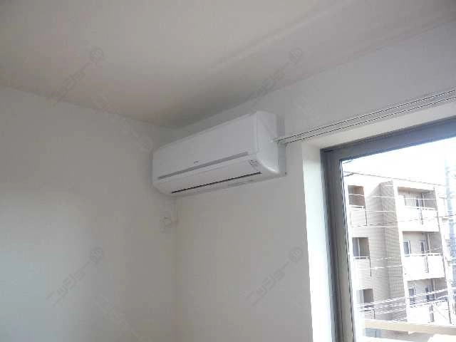 リビングエアコン