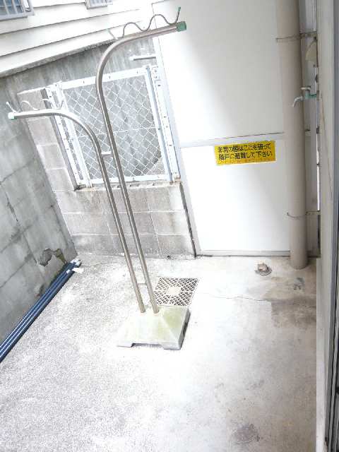 屋外洗濯機置き場