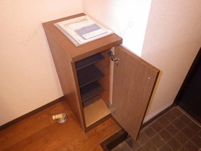 シューズボックス