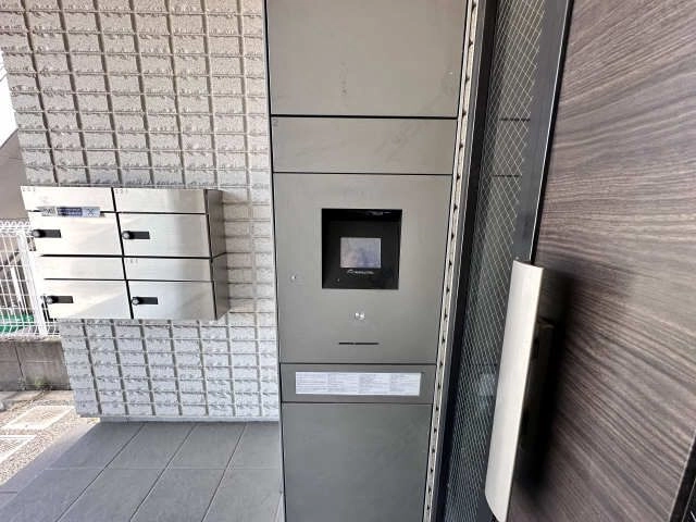 宅配ボックス