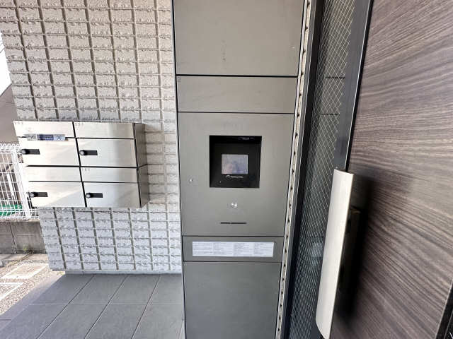 宅配ボックス