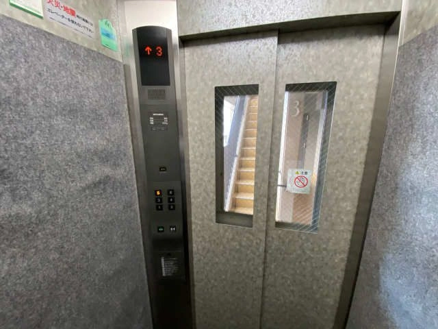 エレベーター