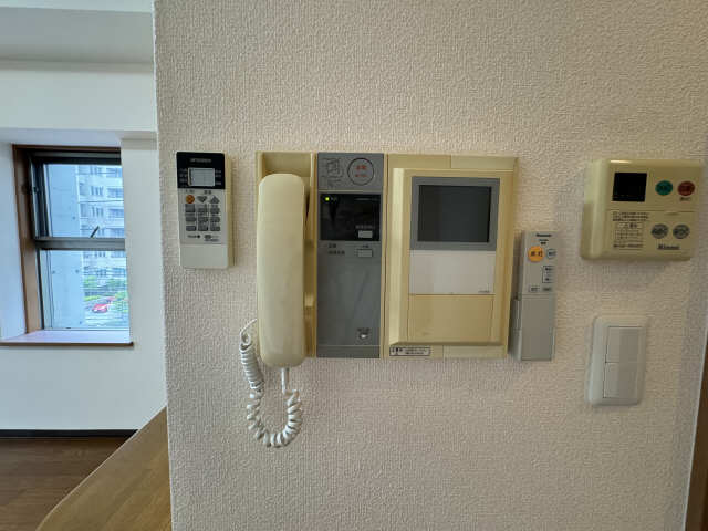 モニター付きインターホン