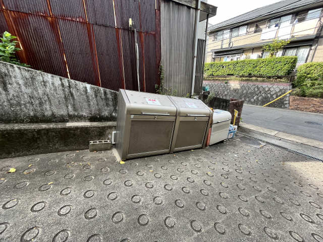 ゴミ捨て場