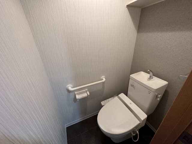 ピエ・タ・テール本山 1階 WC