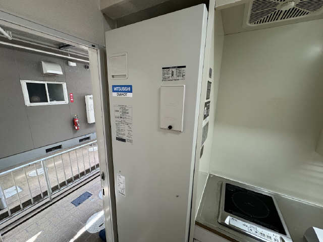 シオンハイツⅡ 1階 電気温水器