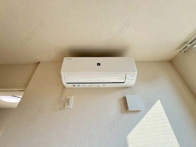 南側洋室エアコン