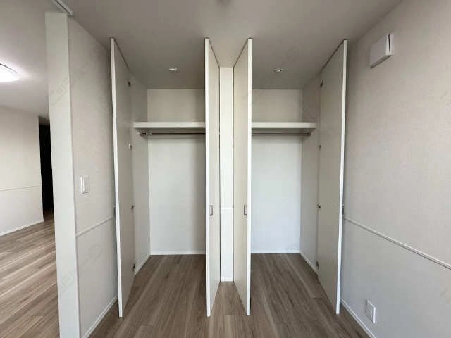 南側洋室収納