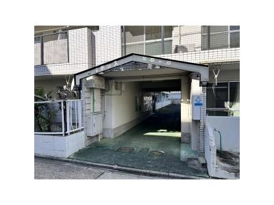 エントラ  ンス