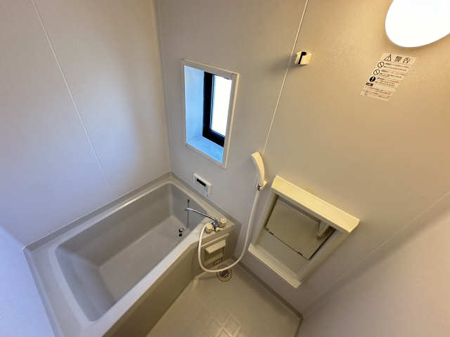 ロイヤルシーンⅢ 2階 浴室