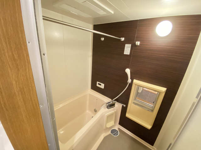 エバーグレース西富田 4階 浴室