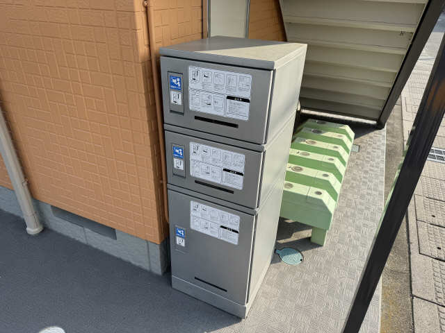 宅配ボックス