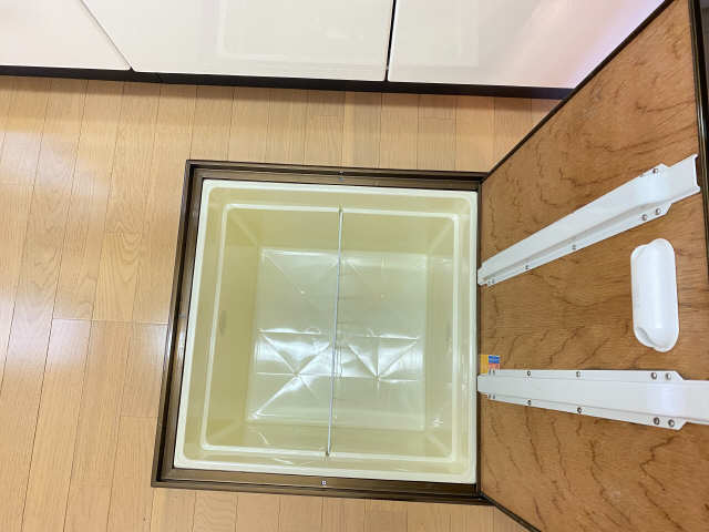 床下収納庫
