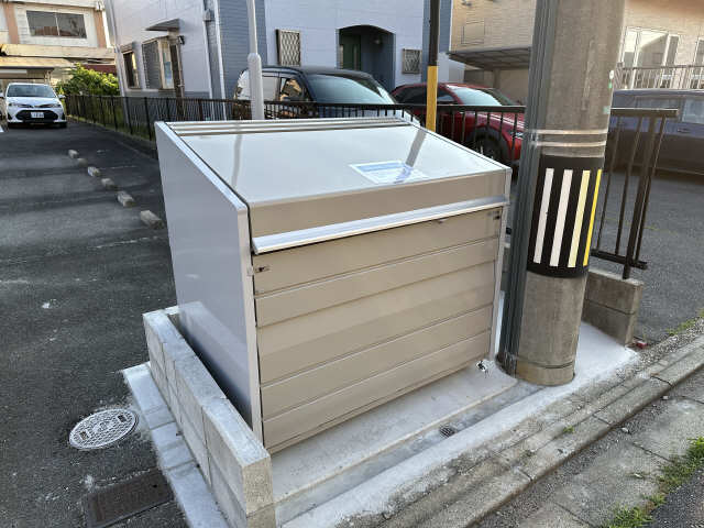 ゴミ置き場