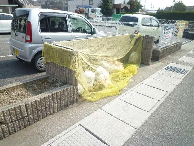 ゴミ捨て場
