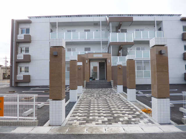 外観工事中