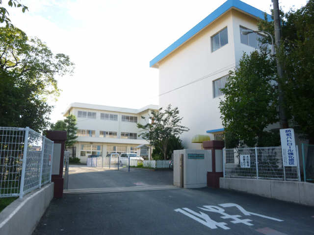 羽津小学校