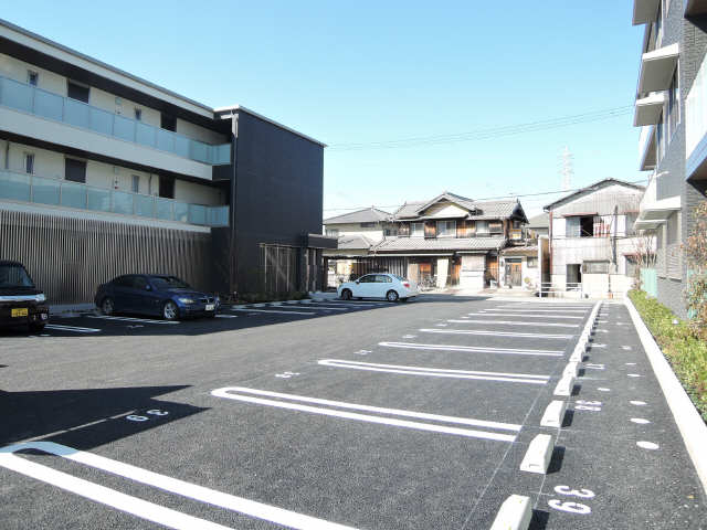 Ｐｒｅｍｉａｓ平町Ⅲ 1階 駐車場