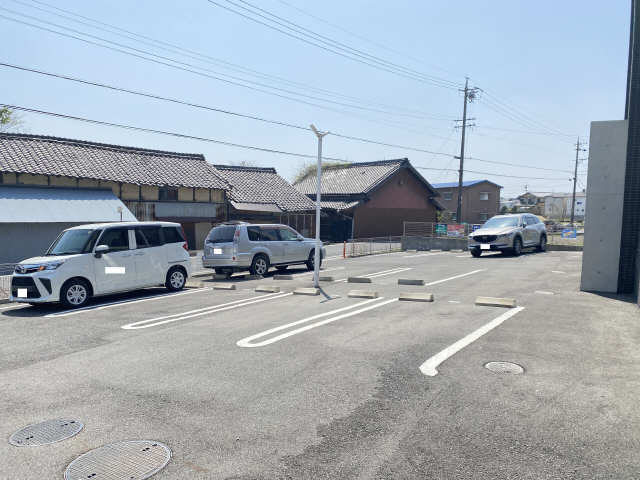 コスモス 1階 駐車場