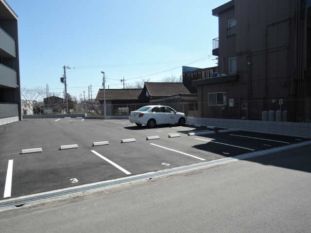阿倉川ＣＯＳＭＯＳ　Ⅱ 駐車場