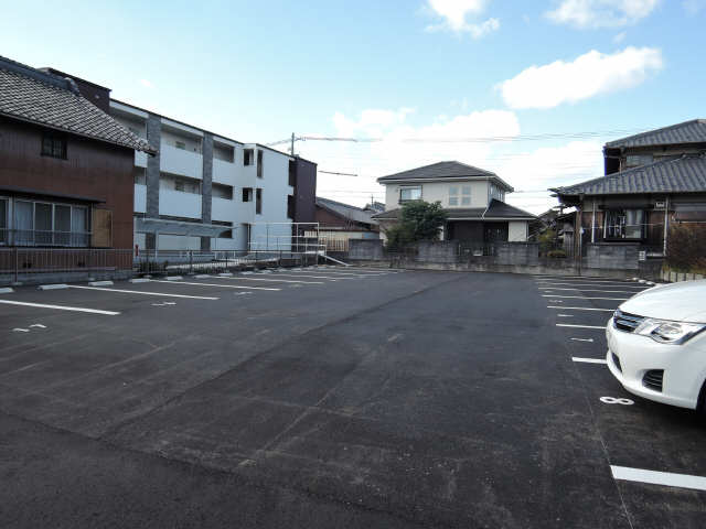 エスポワール白須賀 1階 駐車場