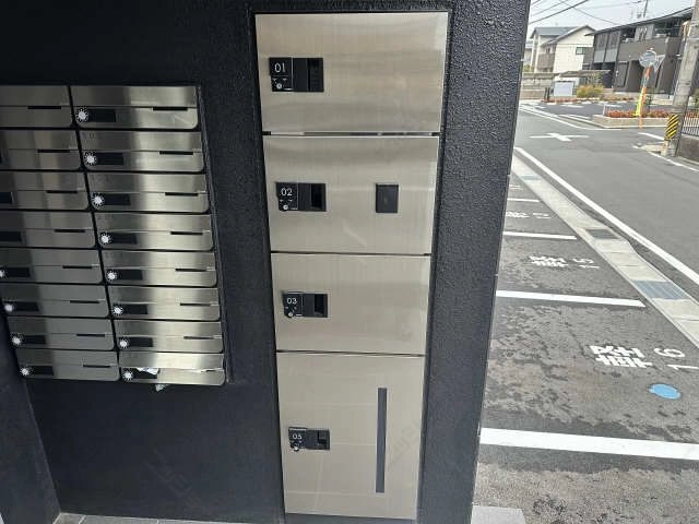 宅配ボックス