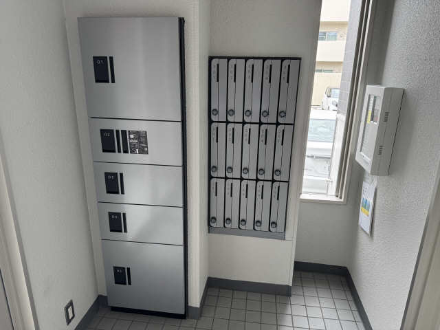 宅配ボックス