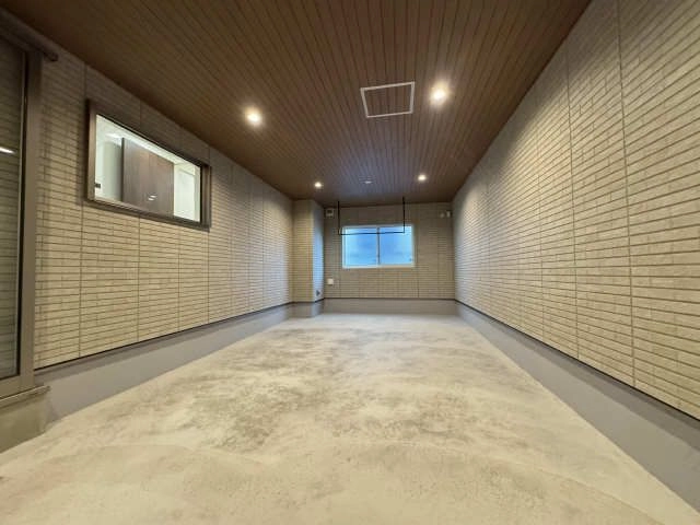 ガレージ