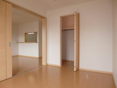 パル・ソレイユ　Ⅱ 2階 洋室