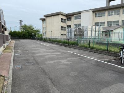 カ－サコ－モド阿倉川Ⅰ 1階 駐車場