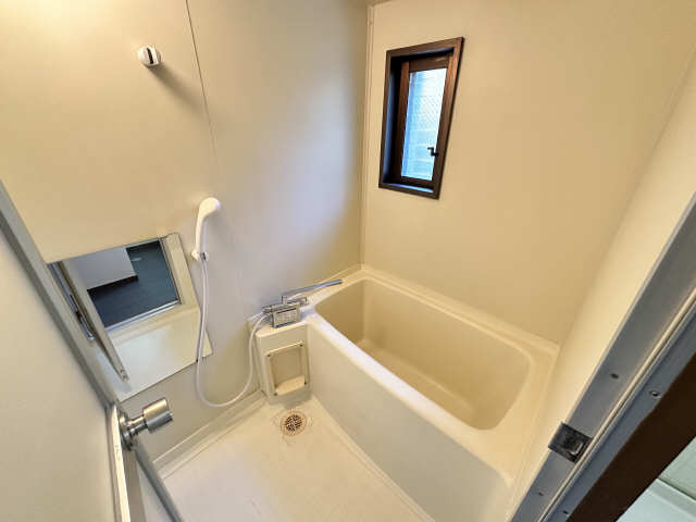 プリミエール勝川 1階 浴室