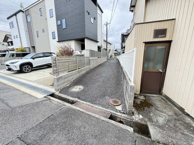 敷地入口