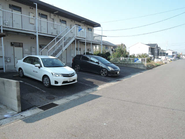 シティエクセル 1階 駐車場