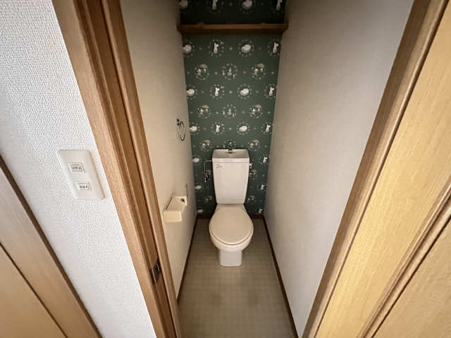 アヴィオン 2階 WC
