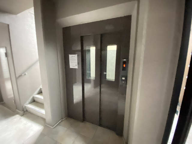 シャイン　アール 4階 エレベーター