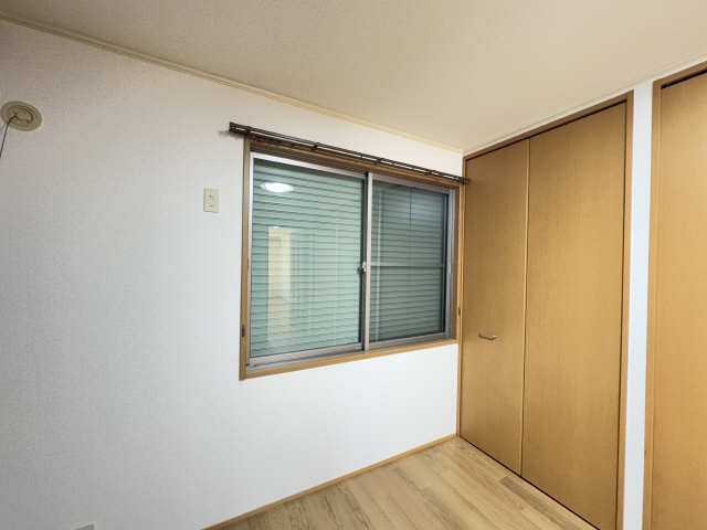シャッター雨戸（洋室）