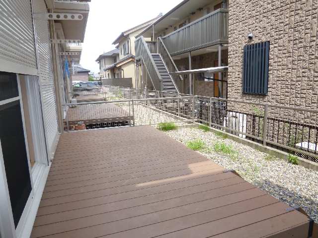 1Fウッドデッキ