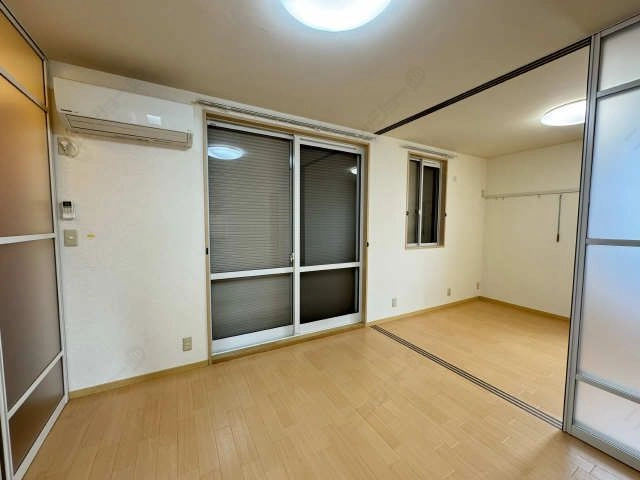 シャッター雨戸（リビング）