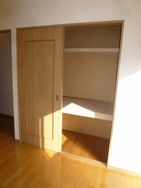 収納（南洋室）