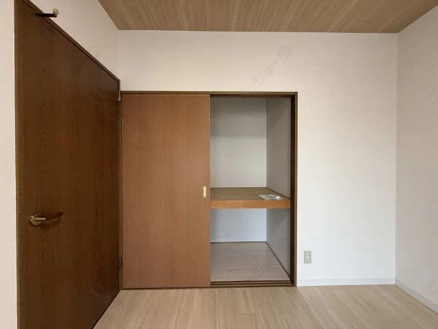収納(東洋室)