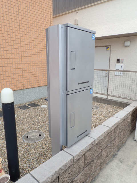 宅配ボックス