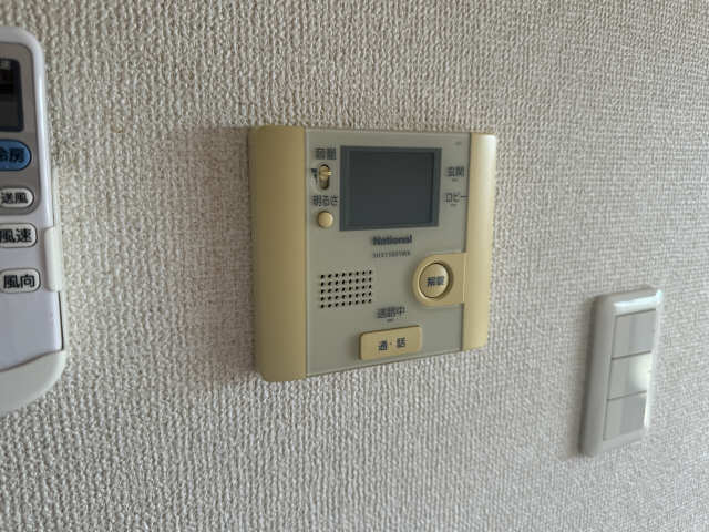 モニター付きインターホン