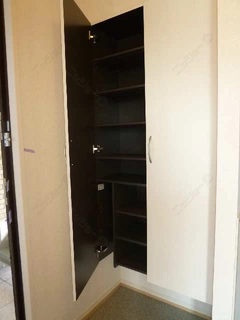 シューズボックス