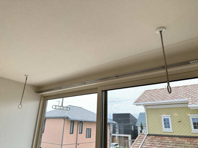 室内物干し竿かけ