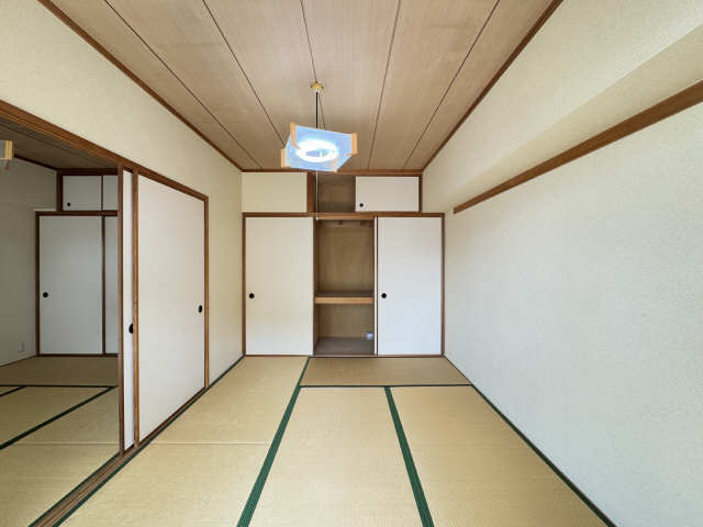南和室（東側）
